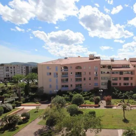 Daire Balcon Des Arenes 1e Etage Piscine Tennis *