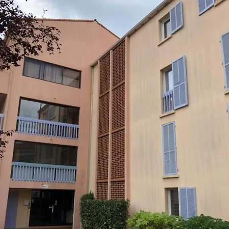 Balcon Des Arenes 1e Etage Piscine Tennis Fréjus